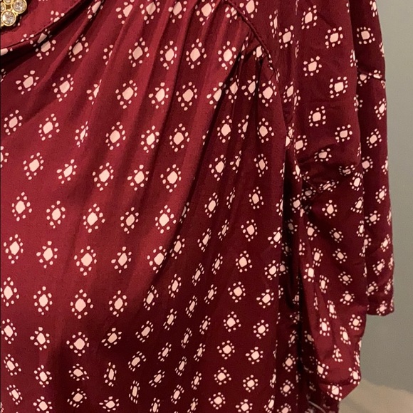 NWT Old Navy Button Up Blouse Maroon (Size XXL) - Picture 3 of 6